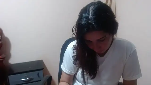 Ainhoa-hot online show from March 15, 2026, 3:13 am