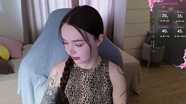 Snapshot of kate_leoo chatting on March 20, 2026, 12:39 pm kate leoo online show from March 20, 2026, 12:39 pm