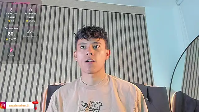 Snapshot of Angel_esteban_fx chatting on June 28, 2026, 4:02 pm Angel esteban fx online show from June 28, 2026, 4:02 pm