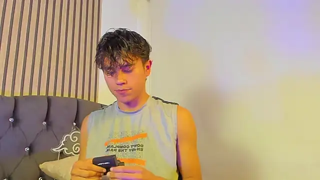 Snapshot of Angel_esteban_fx chatting on May 27, 2026, 8:16 pm Angel esteban fx online show from May 27, 2026, 8:16 pm