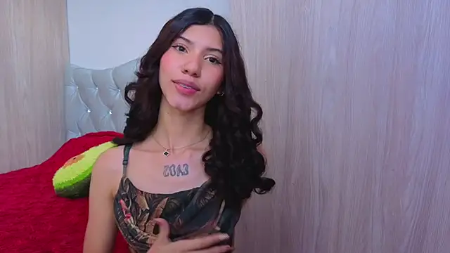 atenea jones online show from June 17, 2026, 4:17 pm