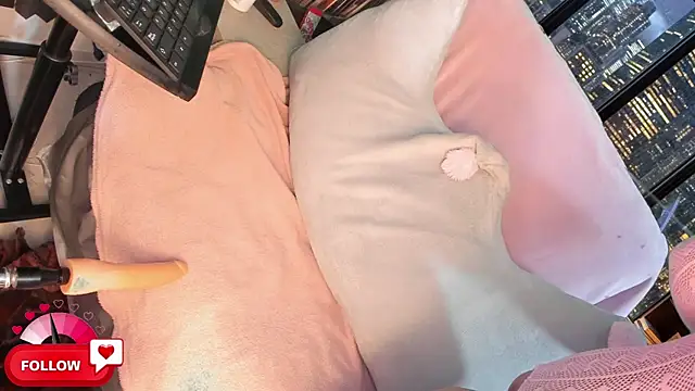 Snapshot of shayna_manson_ chatting on February 22, 2025, 8:18 am shayna manson online show from February 22, 2025, 8:18 am