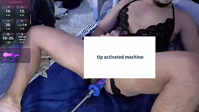 Snapshot of berriess_ chatting on March 18, 2026, 12:08 pm berriess online show from March 18, 2026, 12:08 pm