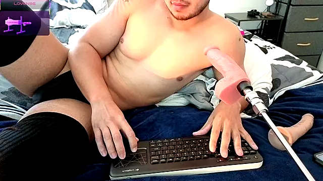 Snapshot of berriess_ chatting on November 7, 2025, 3:38 pm berriess online show from November 7, 2025, 3:38 pm