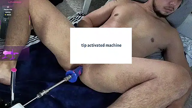 Snapshot of berriess_ chatting on March 25, 2026, 12:04 pm berriess online show from March 25, 2026, 12:04 pm