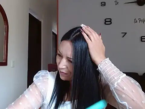 Snapshot of Laura_martin_ chatting on February 28, 2025, 2:20 pm Laura martin online show from February 28, 2025, 2:20 pm