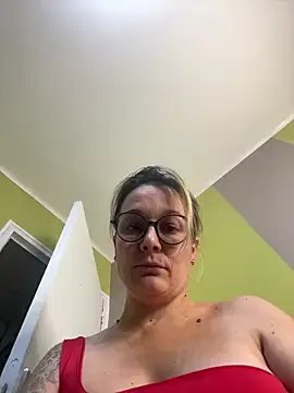 marinella07 online show from December 17, 2024, 1:16 pm