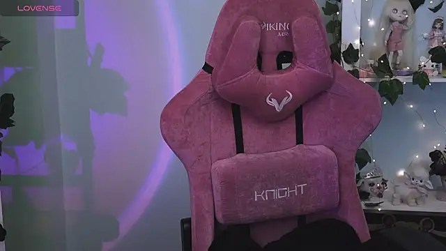 Snapshot of prettybones chatting on April 3, 2026, 1:56 am prettybones online show from April 3, 2026, 1:56 am