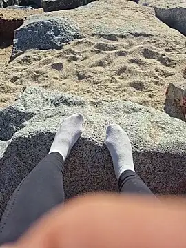 Snapshot of SexyErola27 chatting on November 18, 2025, 10:29 am SexyErola27 online show from November 18, 2025, 10:29 am