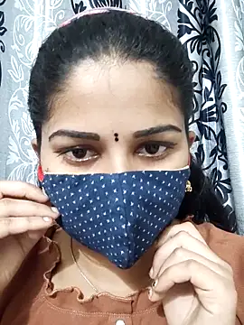 Angleannie online show from September 11, 2025, 2:39 pm