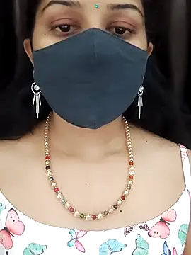 Angleannie online show from December 21, 2025, 5:36 pm