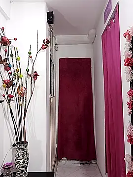 Snapshot of sweetfantasyy69 chatting on February 27, 2026, 2:01 am sweetfantasyy69 online show from February 27, 2026, 2:01 am