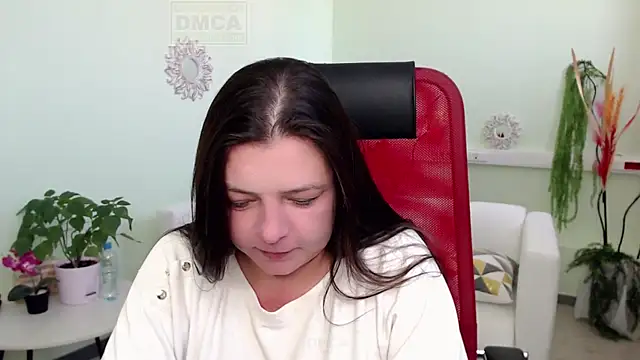 Snapshot of Lily_flower7 chatting on October 6, 2025, 7:53 am Lily flower7 online show from October 6, 2025, 7:53 am