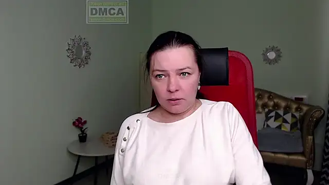 Snapshot of Lily_flower7 chatting on February 13, 2025, 6:20 am Lily flower7 online show from February 13, 2025, 6:20 am