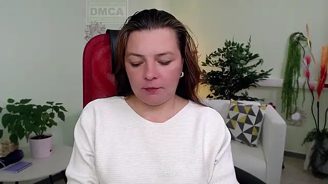 Snapshot of Lily_flower7 chatting on September 11, 2025, 6:13 am Lily flower7 online show from September 11, 2025, 6:13 am