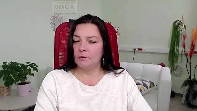 Snapshot of Lily_flower7 chatting on September 23, 2025, 5:47 am Lily flower7 online show from September 23, 2025, 5:47 am