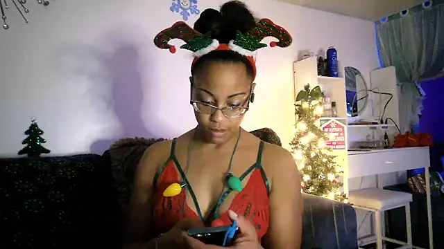 Snapshot of samone9 chatting on December 21, 2025, 11:16 pm samone9 online show from December 21, 2025, 11:16 pm