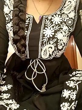 Snapshot of Ruchi-34 chatting on June 2, 2026, 9:59 pm Ruchi-34 online show from June 2, 2026, 9:59 pm