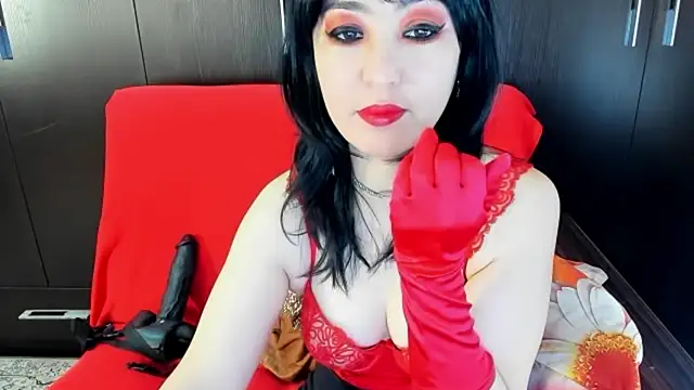 Snapshot of DaisyMun chatting on April 12, 2026, 4:16 am DaisyMun online show from April 12, 2026, 4:16 am