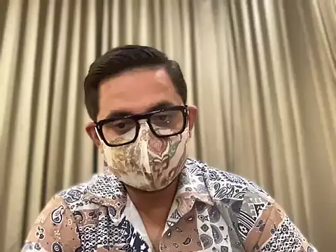 slavekinky001 online show from April 8, 2026, 7:37 pm