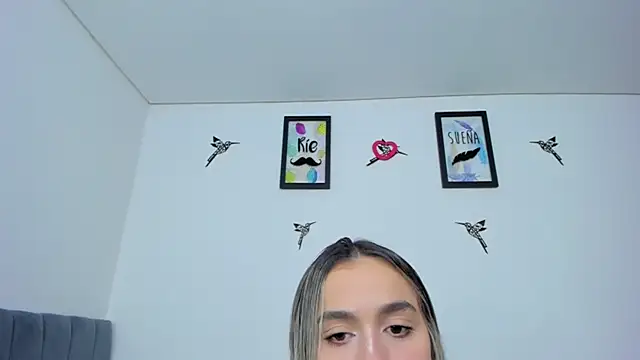 Snapshot of im_sarah34 chatting on November 6, 2025, 5:50 pm im sarah34 online show from November 6, 2025, 5:50 pm