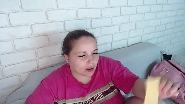 Snapshot of Crazyy_girl_ chatting on June 10, 2026, 3:24 pm Crazyy girl online show from June 10, 2026, 3:24 pm