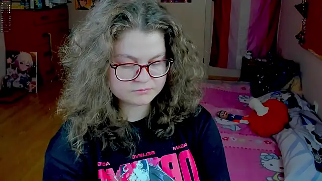 Sashy Way online show from April 16, 2026, 9:39 pm