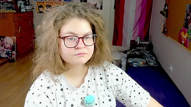 Sashy Way online show from December 16, 2025, 10:19 am