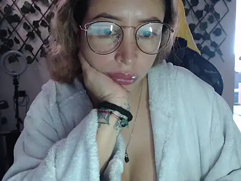 jeiana4u online show from May 29, 2026, 7:31 pm