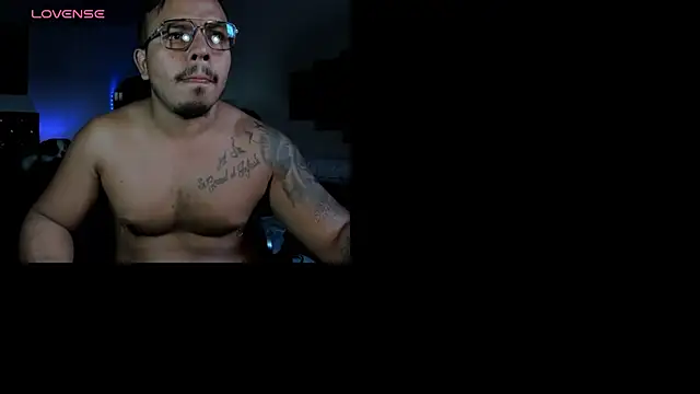 Snapshot of Naughty_Charly chatting on March 1, 2026, 3:45 pm Naughty Charly online show from March 1, 2026, 3:45 pm