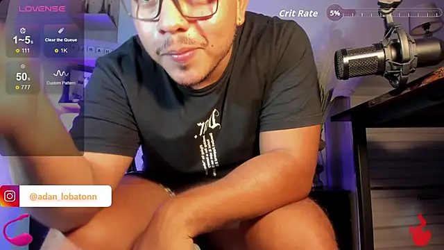 Snapshot of Naughty_Charly chatting on May 10, 2026, 3:54 am Naughty Charly online show from May 10, 2026, 3:54 am