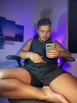 Snapshot of Naughty_Charly chatting on March 30, 2026, 12:01 am Naughty Charly online show from March 30, 2026, 12:01 am