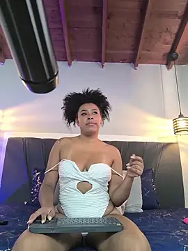 Snapshot of EmmilyBrant chatting on May 30, 2026, 3:17 pm EmmilyBrant online show from May 30, 2026, 3:17 pm