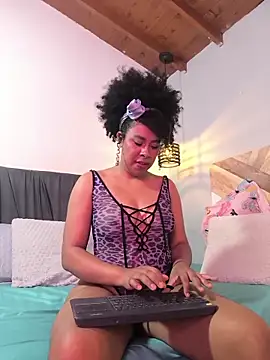 Snapshot of EmmilyBrant chatting on March 7, 2026, 1:27 pm EmmilyBrant online show from March 7, 2026, 1:27 pm