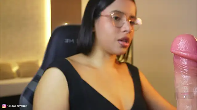 Snapshot of arya_ruizz chatting on October 15, 2025, 12:57 pm arya ruizz online show from October 15, 2025, 12:57 pm