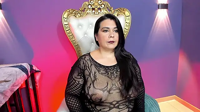 martina foxy  online show from September 28, 2025, 12:23 pm