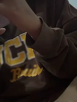 Mila Morgan online show from February 5, 2026, 3:41 pm