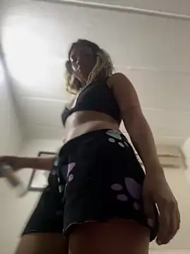 Mila Morgan online show from March 18, 2025, 6:17 pm