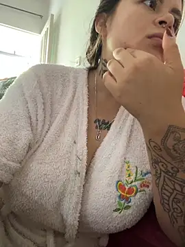 ivanna rivera online show from October 4, 2025, 3:24 pm