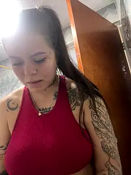 ivanna rivera online show from October 20, 2025, 2:02 am