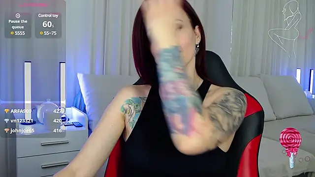 Snapshot of ElisaJane chatting on January 18, 2025, 10:17 am ElisaJane online show from January 18, 2025, 10:17 am
