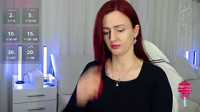 Snapshot of ElisaJane chatting on January 25, 2025, 9:25 pm ElisaJane online show from January 25, 2025, 9:25 pm
