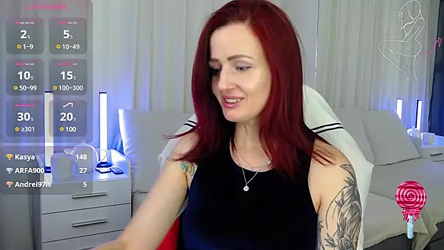 Snapshot of ElisaJane chatting on February 1, 2025, 11:48 pm ElisaJane online show from February 1, 2025, 11:48 pm