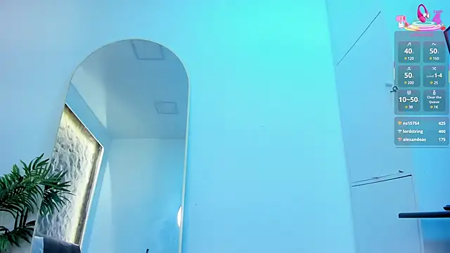 Isa  Blanc online show from March 16, 2025, 9:38 am