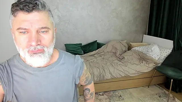 BlowMyXXL online show from February 8, 2025, 9:03 am