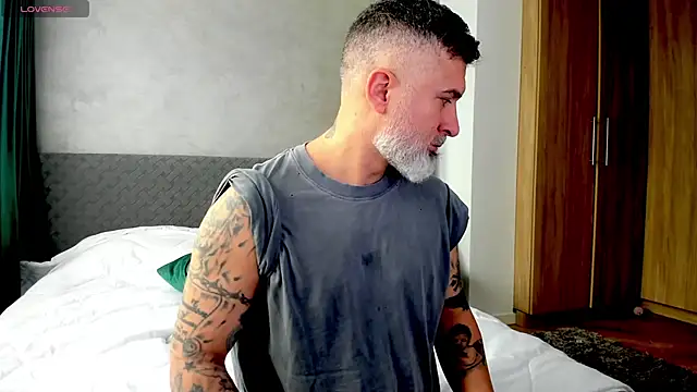 BlowMyXXL online show from February 28, 2025, 8:31 am