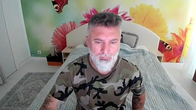 BlowMyXXL online show from December 4, 2025, 9:08 am