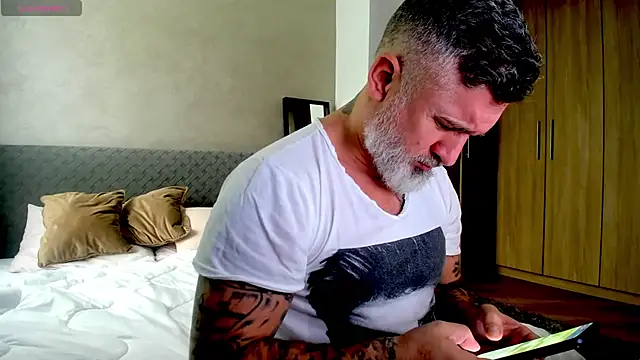 BlowMyXXL online show from February 17, 2025, 10:07 am