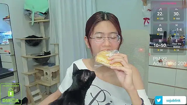 littlemiilk online show from March 10, 2026, 8:51 am