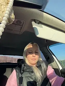 Snapshot of MerlinDave chatting on April 9, 2026, 1:29 am MerlinDave online show from April 9, 2026, 1:29 am